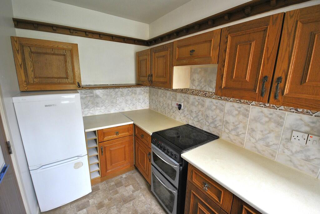 Axholme Court, Doncaster photo 3