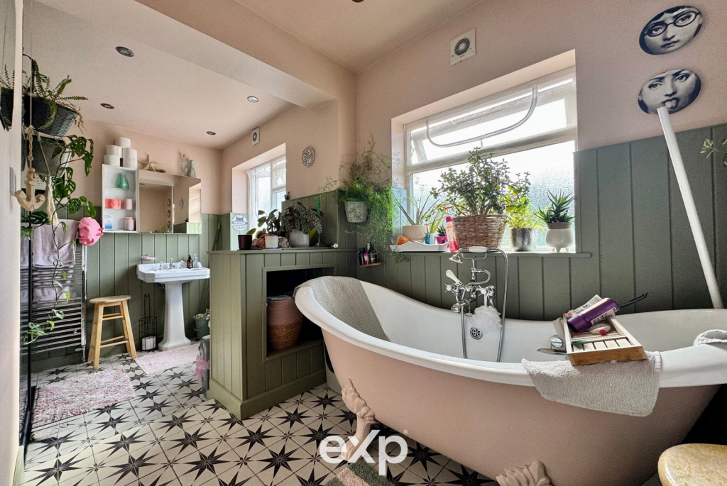 Coverdale Road, Solihull - More