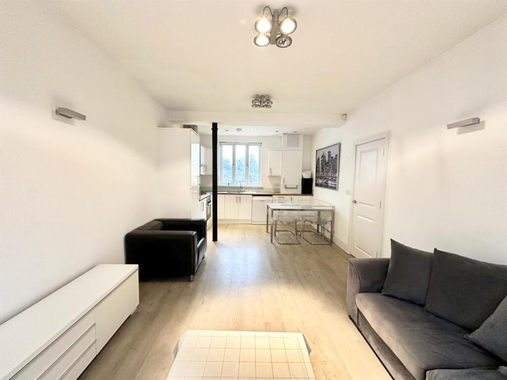 Main image of property: Refectory Apartments, Lawrence Road