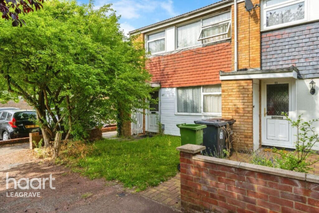 Main image of property: Thrales Close, Luton