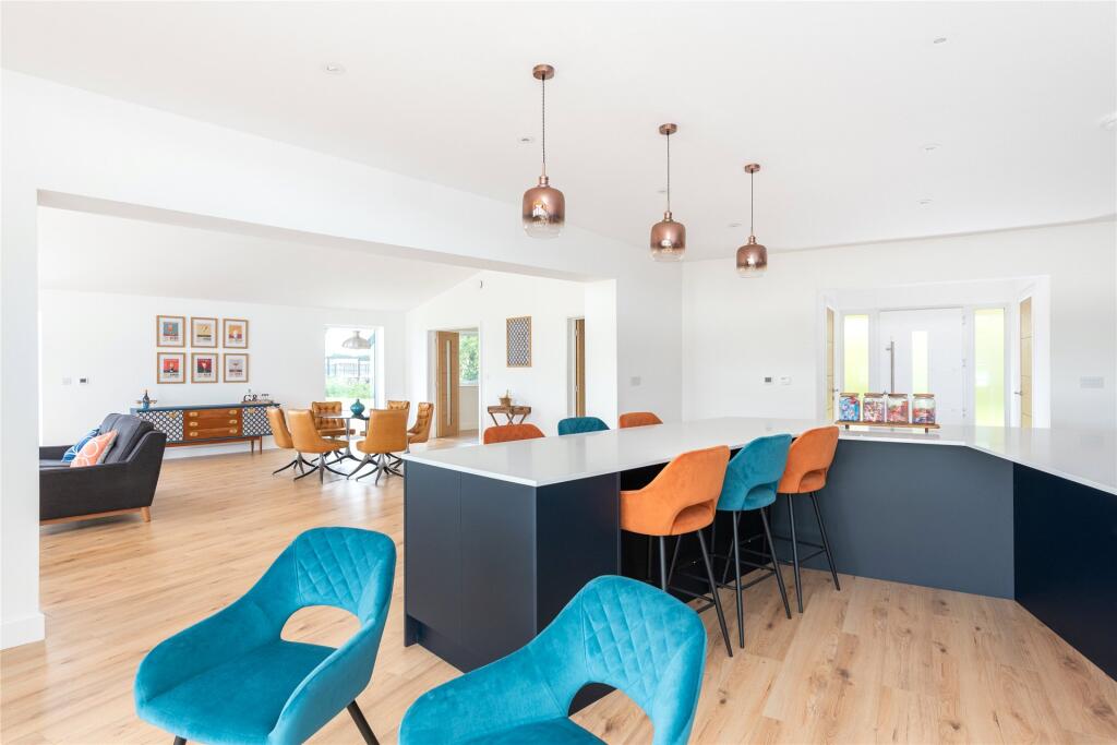 Grange Road, Blunham, Bedfordshire, MK44 photo 4