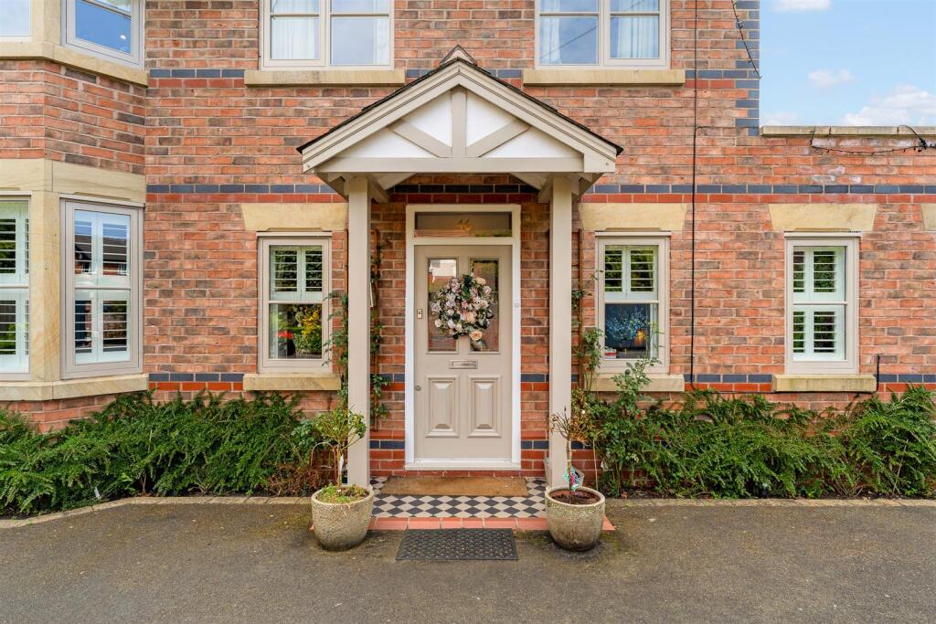 House in Trafford, Greater Manchester - View 5