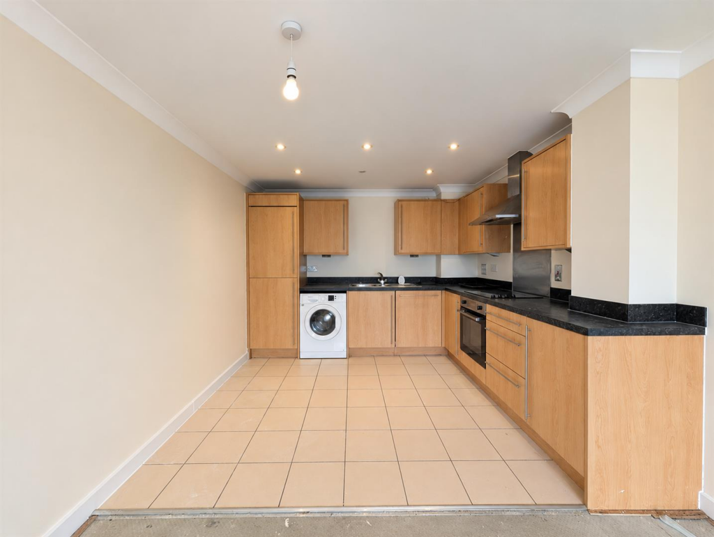Apartment in Colchester, Essex - View 4