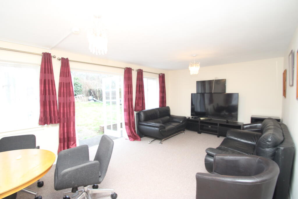 Main image of property: Chatsworth Road, Croydon CR0