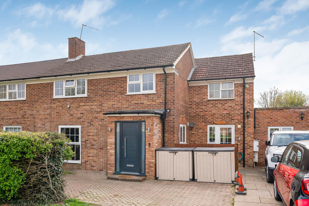Main image of property: Beehive Lane, Welwyn Garden City, Hertfordshire, AL7