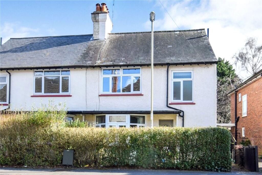 Main image of property: Elm Grove Road, Farnborough, Hampshire, GU14