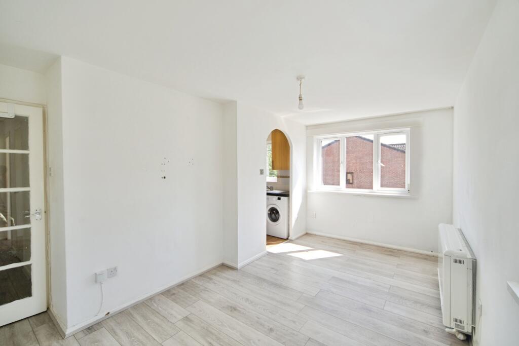 Apartment in London - View 5