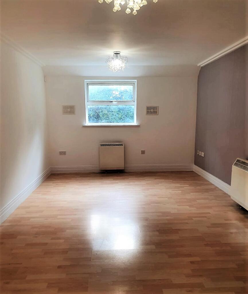 Wilshaw Close, Hendon, London, NW4 photo 3