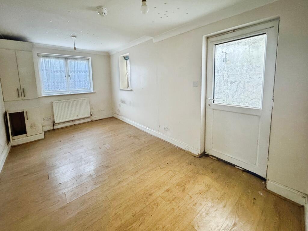 Apartment in Tonbridge - View 4