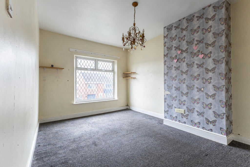 House in Barnsley, Athersley - More