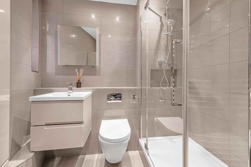 Apartment in London, City of Westminster - More