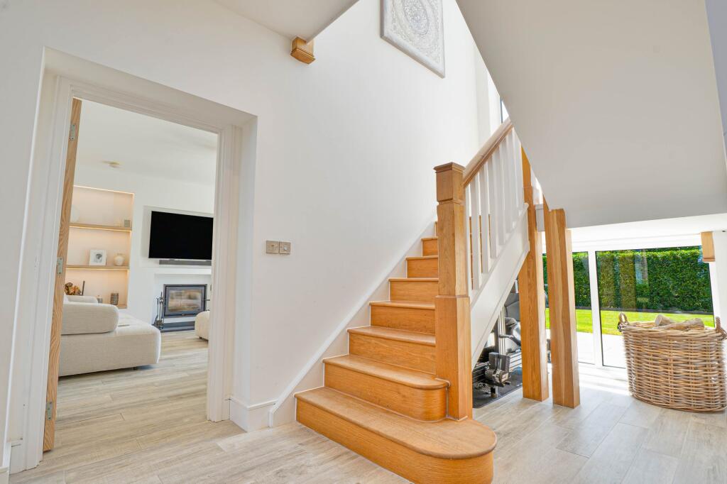 Ferranti Place, Oakgrove, MK10 - View 4