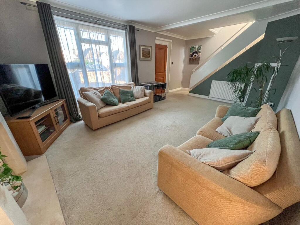 House in Elmbridge, Molesey - View 3