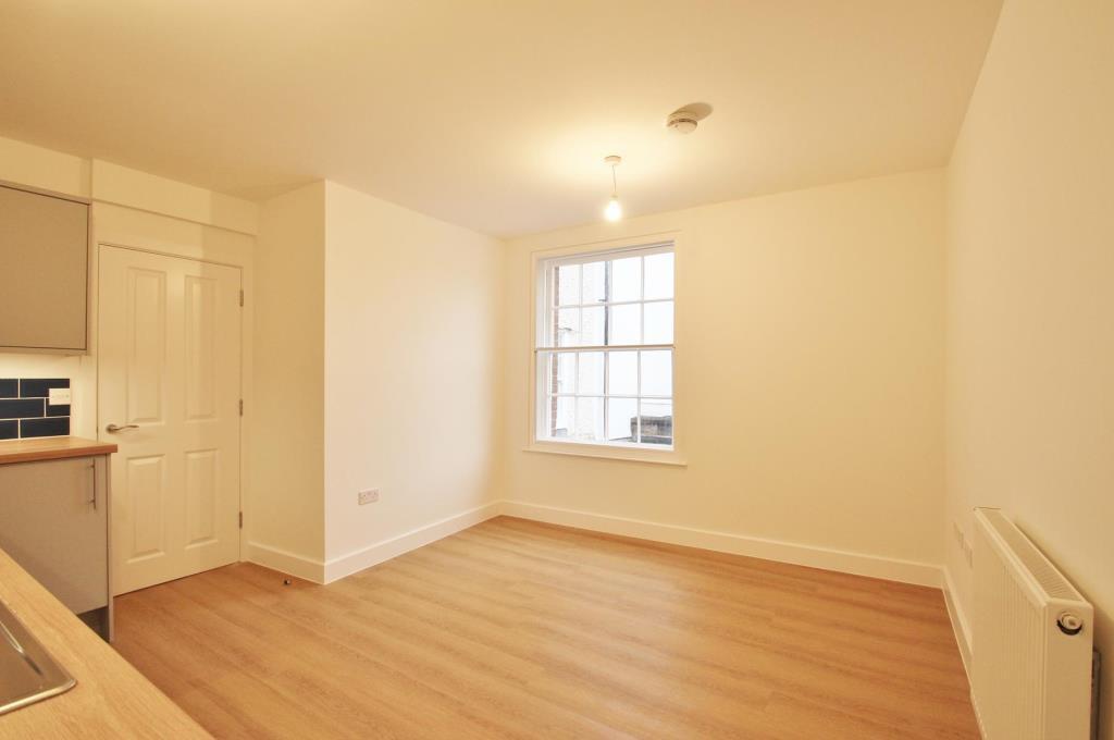 Apartment in Vale of White Horse, Caldecott, Abingdon on Thames - View 5