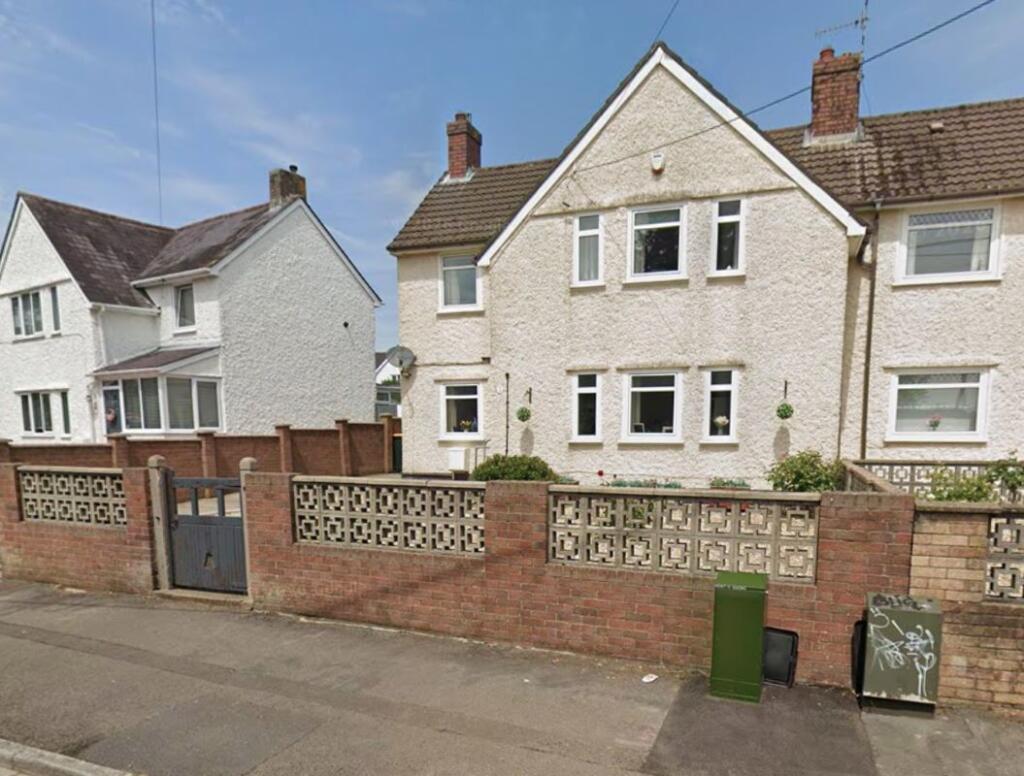 Main image of property: 5 Wern Terrace, Rogerstone, Newport, Gwent, NP10 9FG