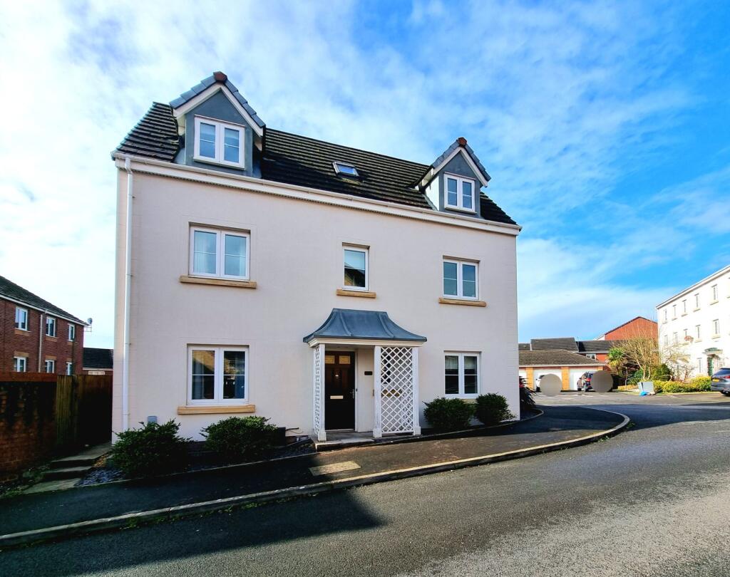 Main image of property: Longacres, Bridgend, CF31
