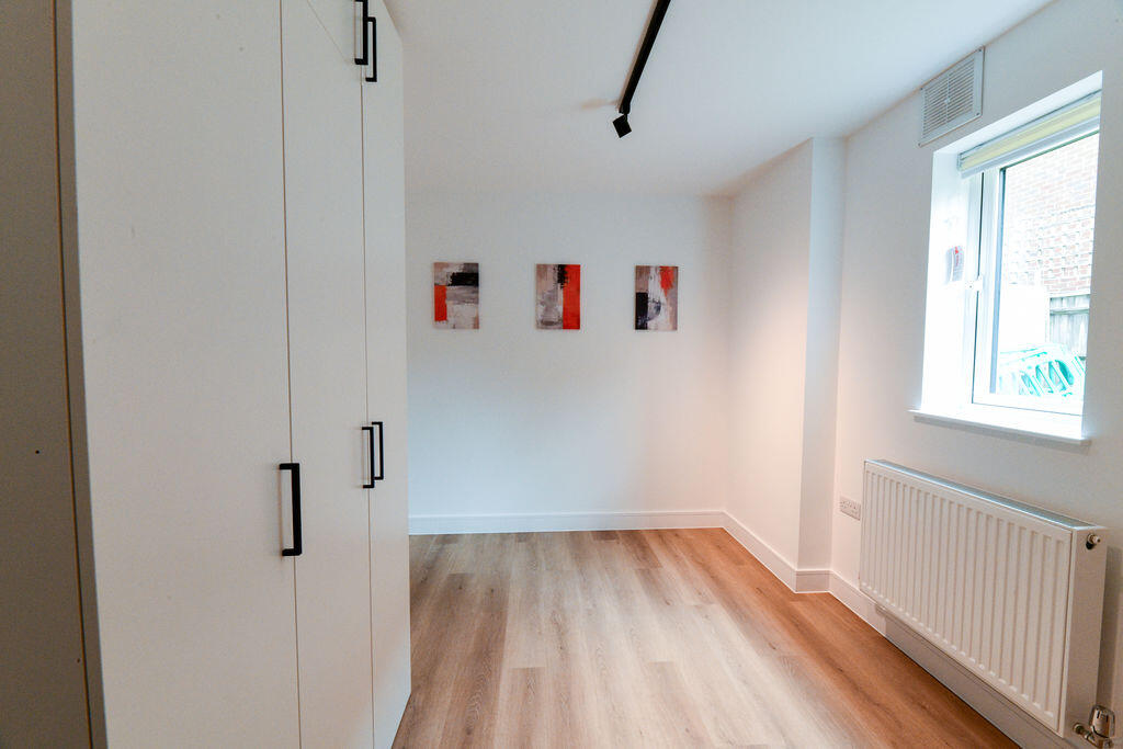 Apartment in London - View 3