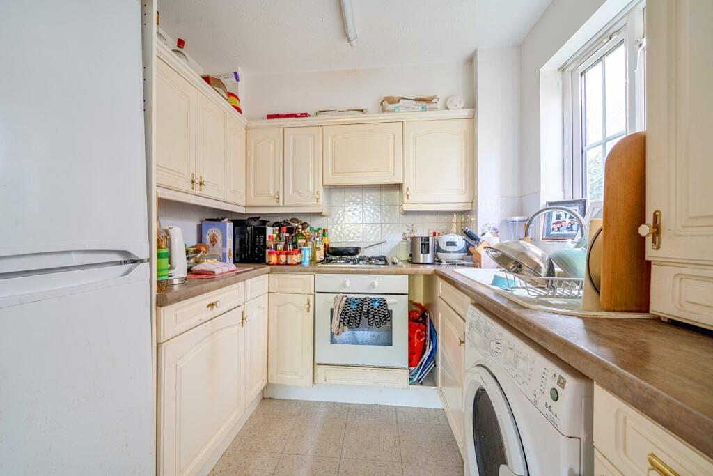 Apartment in London - More
