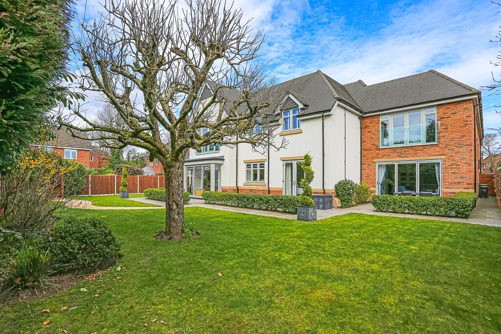 Additional image 27 of Whitegates, 334 Warwick Road, Solihull