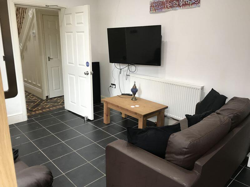 House in Nottingham, Radford - More