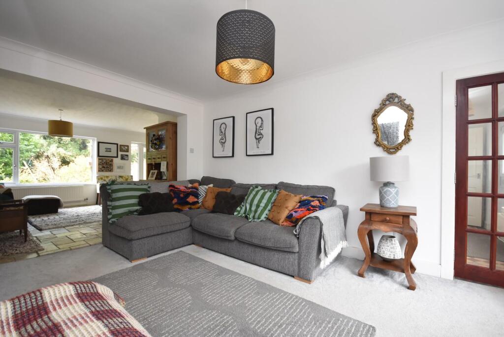 4 bed detached - 20 Knowbury Avenue, Penarth, CF64 5RX image 6