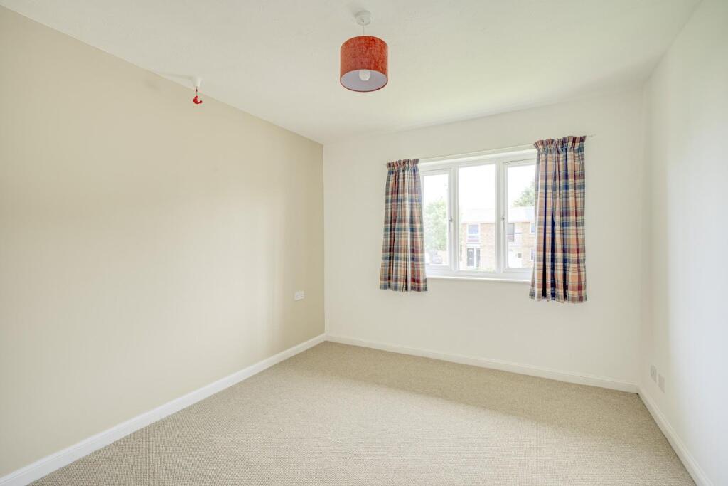 Millstream Way, Leighton Buzzard photo 4