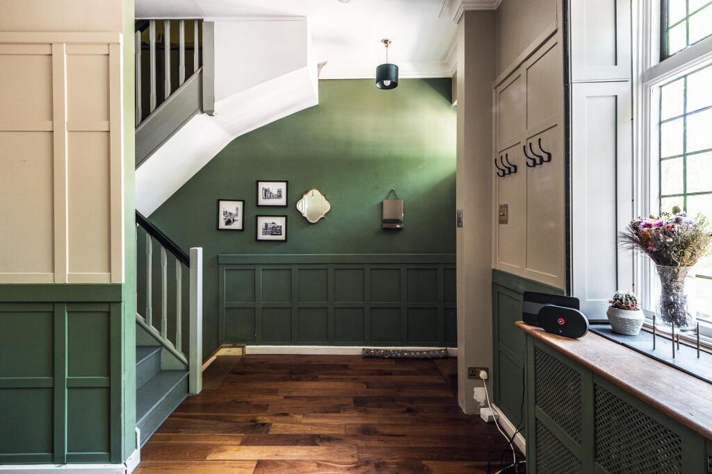 Main image of property: Mile End Road, London, E1