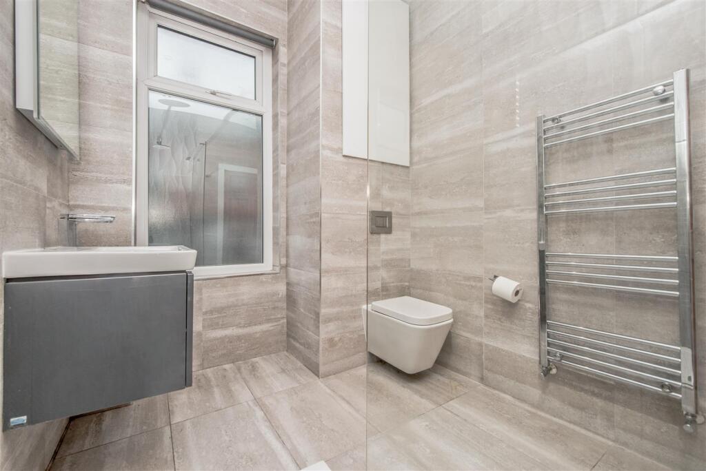 Cobden Terrace, Farnley, Leeds photo 4