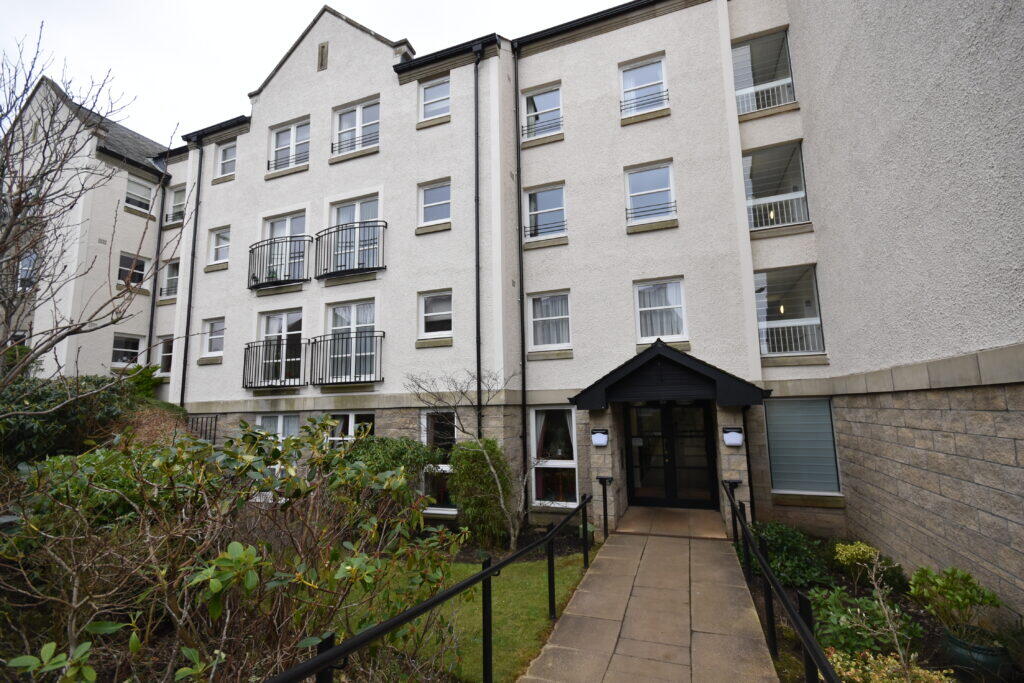 Main image of property: 43 Wallace Court, Lanark, ML11 7LL