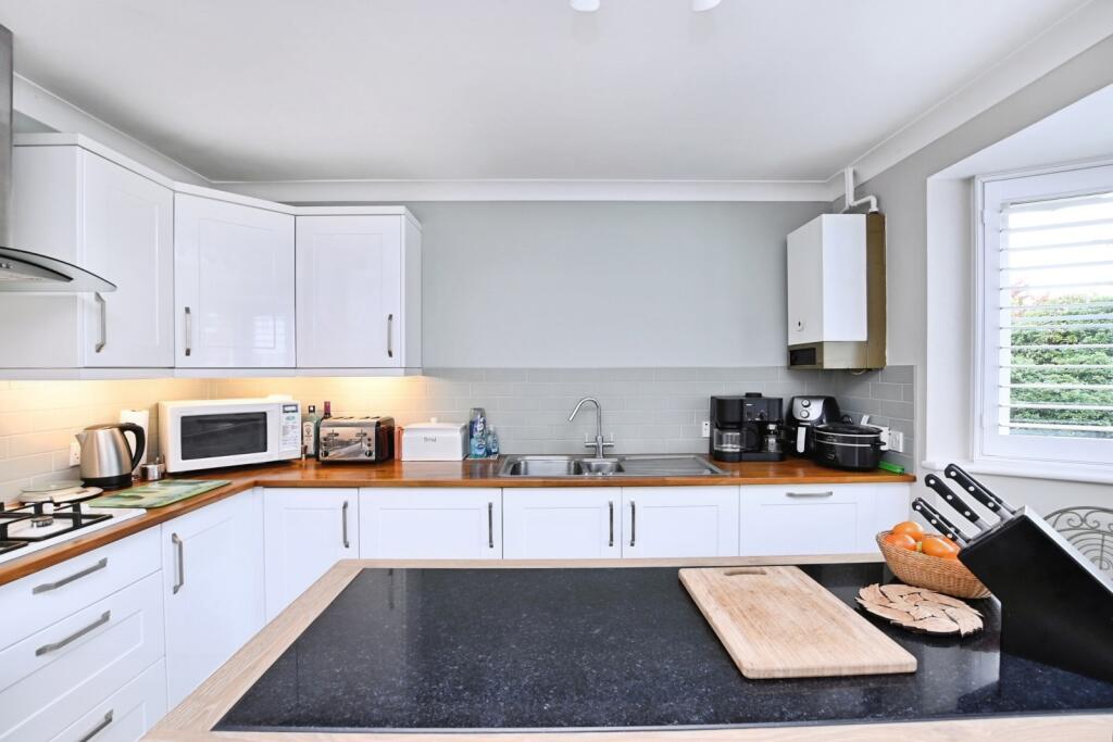 House in Chichester, Midhurst - View 5