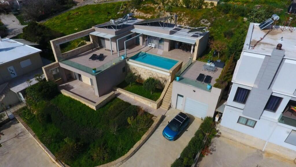 Main image of property: Kolymvari, Chania, Crete