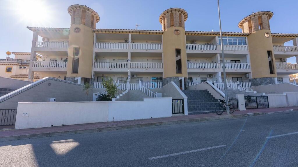 Main image of property: Valencia, Alicante, Villamartin