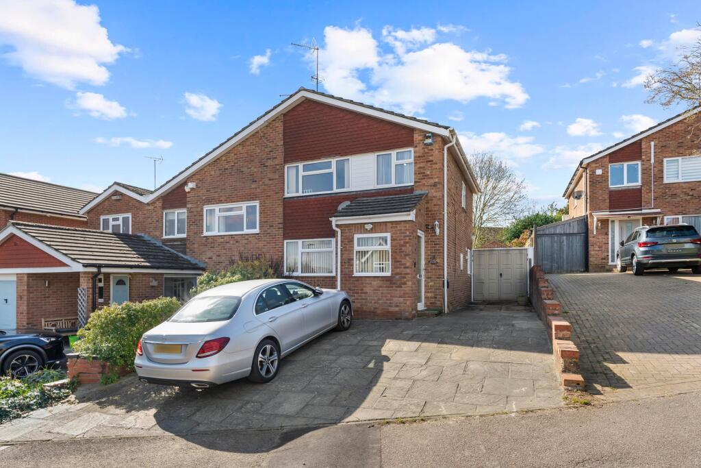 Main image of property: Grange Rise, Codicote, SG4