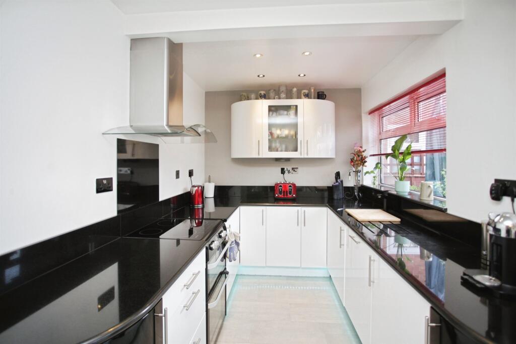 House in Rugby, Warwickshire - More