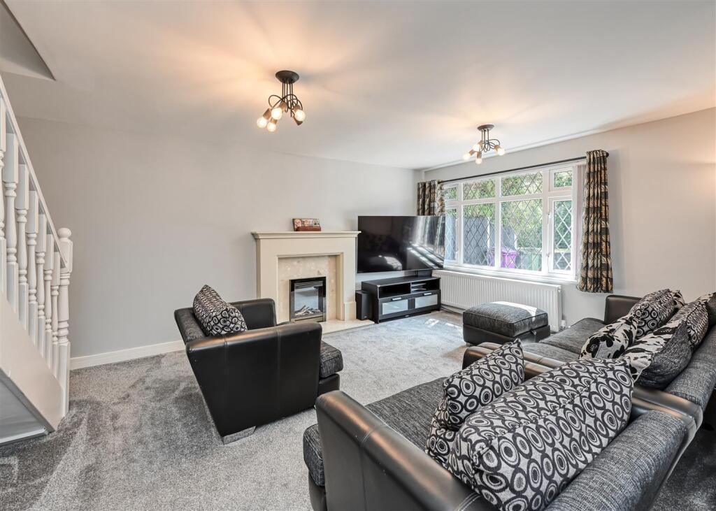 House in Wolverhampton, Compton - View 4