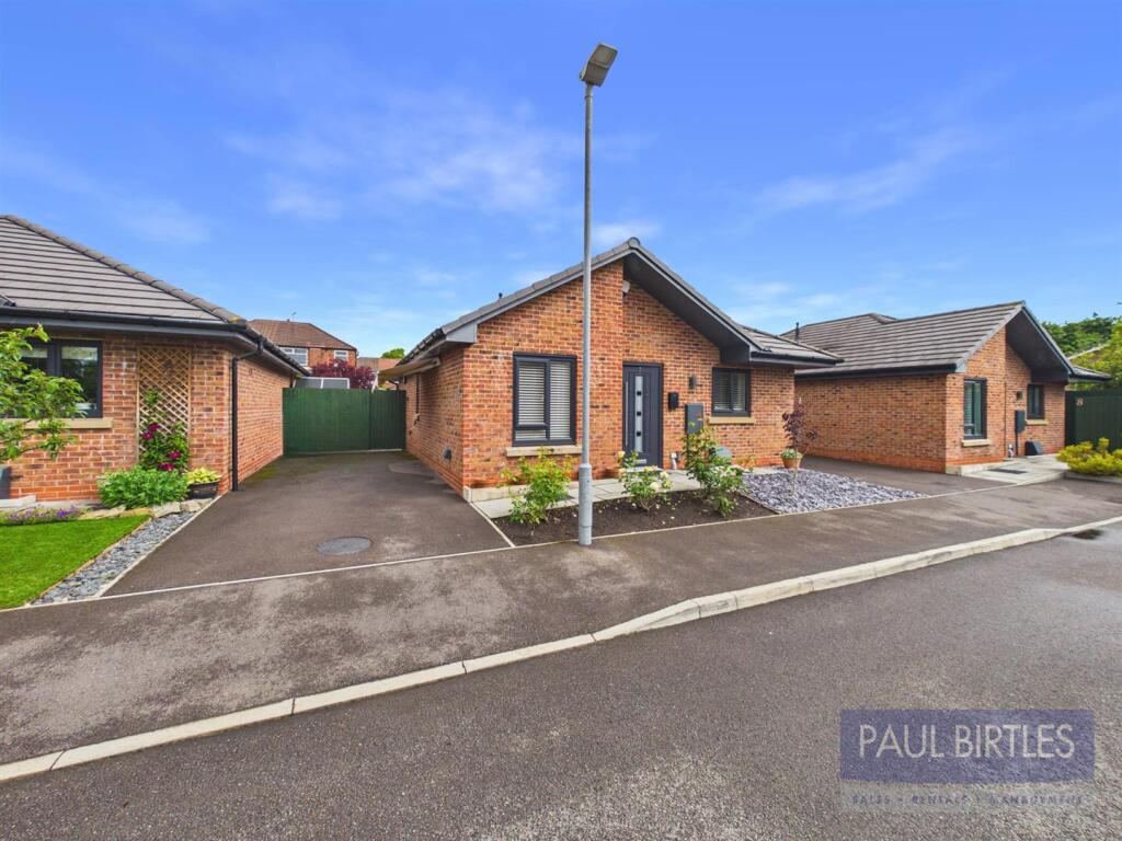 Main image of property: Modbury Gardens, Urmston, Trafford, M41 9GR