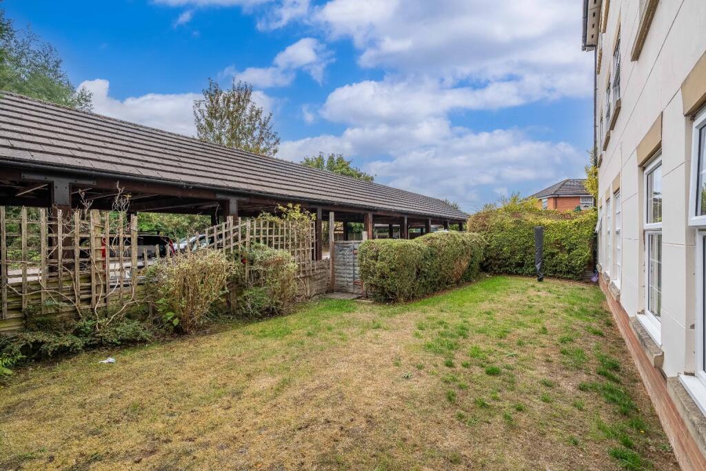 Apartment in Telford, Hadley and Leegomery - View 4