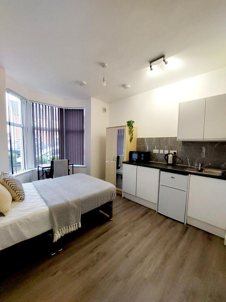 Main image of property: Mayor's Walk, Peterborough, PE3 6EY