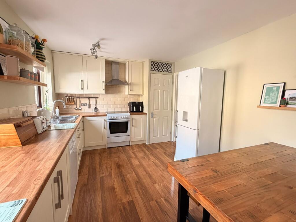 Cubley Brook Court, Penistone, S36 photo 2