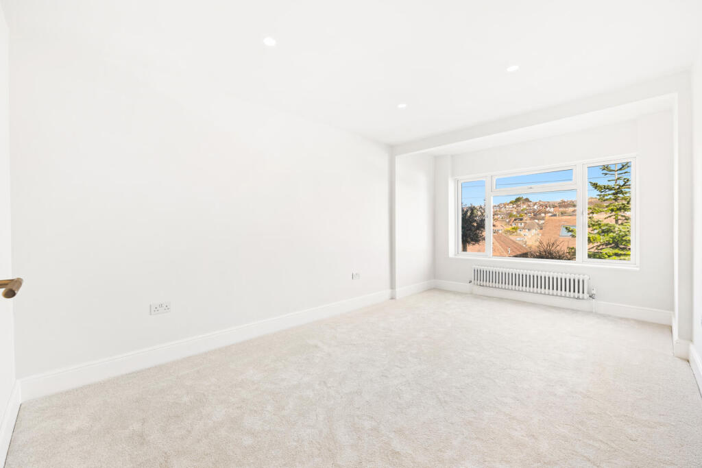 Goldstone Way, Hove photo 5