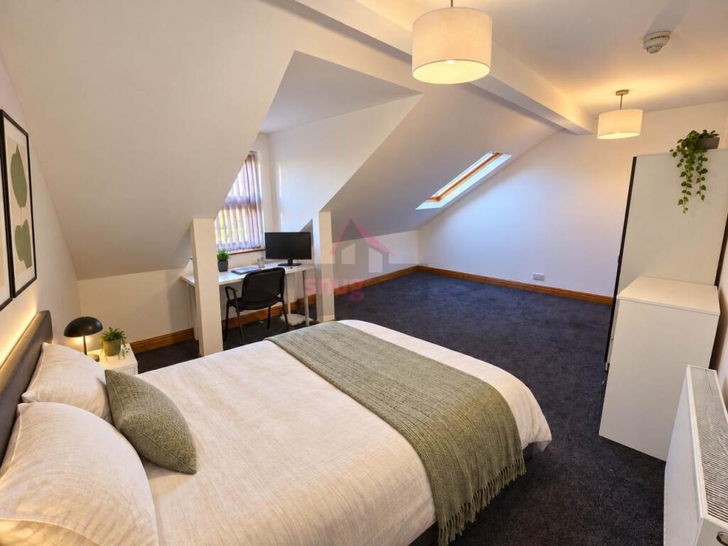 9 bedroom house for rent