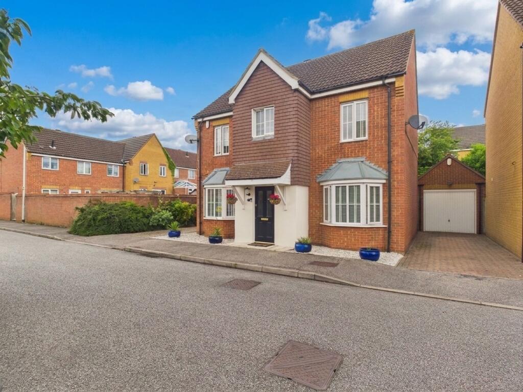 Main image of property: Hopewell Close, Chafford Hundred, RM16
