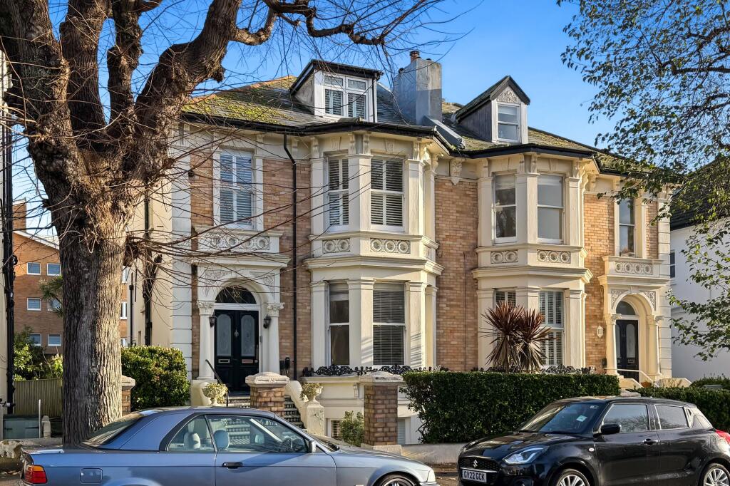 3-bed flat on Denmark Villas, Hove, BN3, £600,000