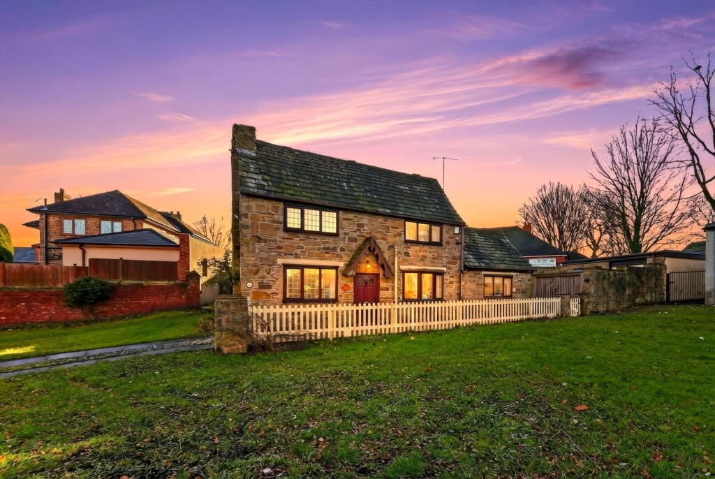 Freeston Cottage, High Street, Normanton WF6 photo 4