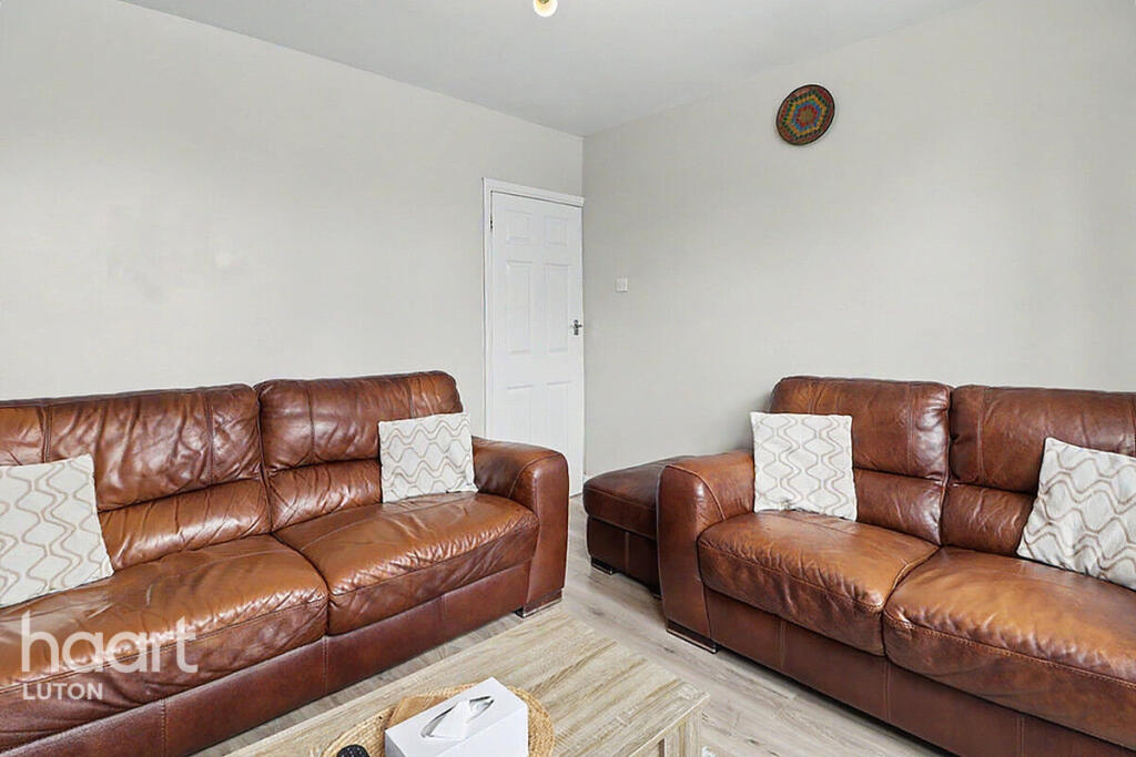 Churchill Road, Luton - View 3
