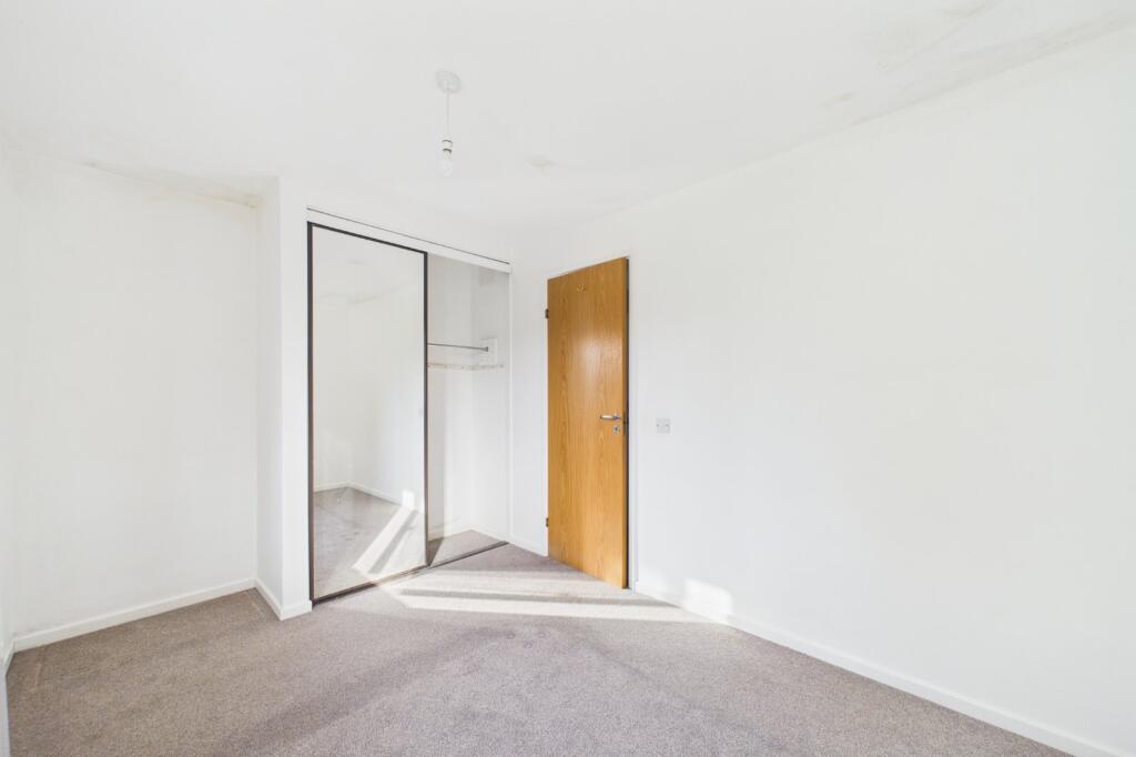 House in Reading, Warfield - View 5