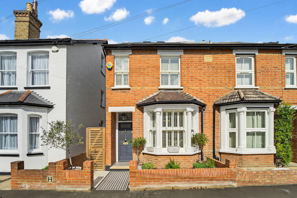 Main image of property: Dorchester Rd, Weybridge, KT13
