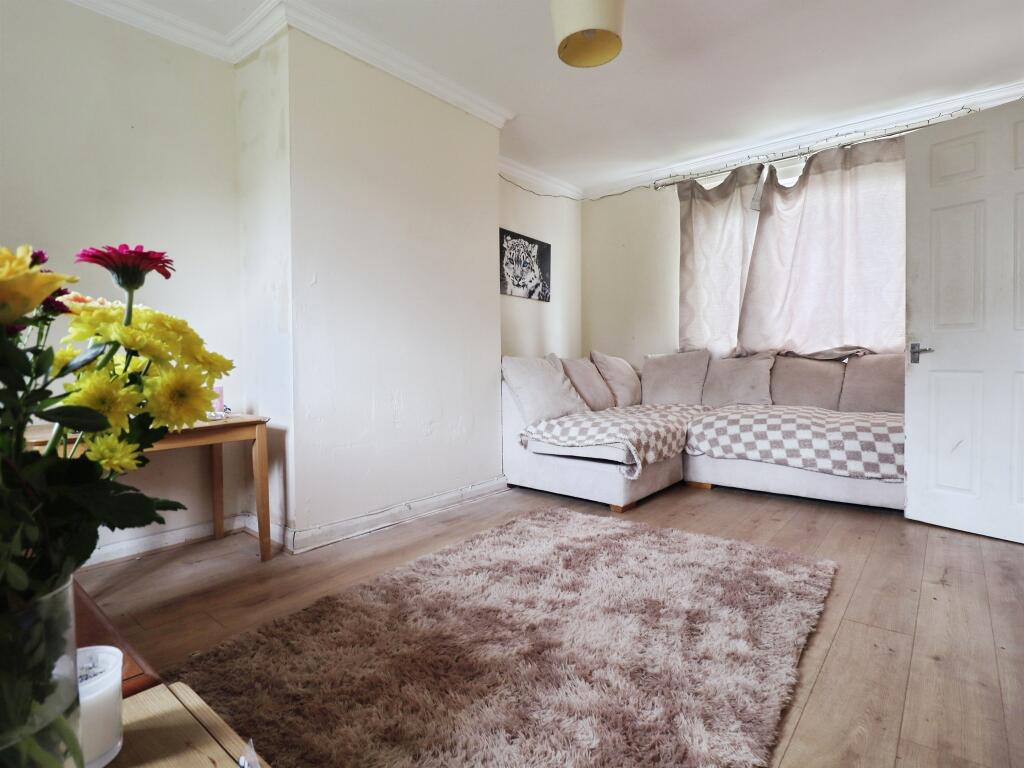 Tynant Road, Beddau, Pontypridd - View 3
