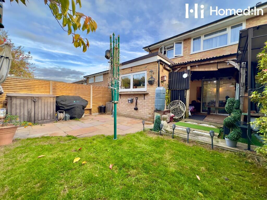 Main image of property: Howard Road, Horsham, West Sussex, RH13