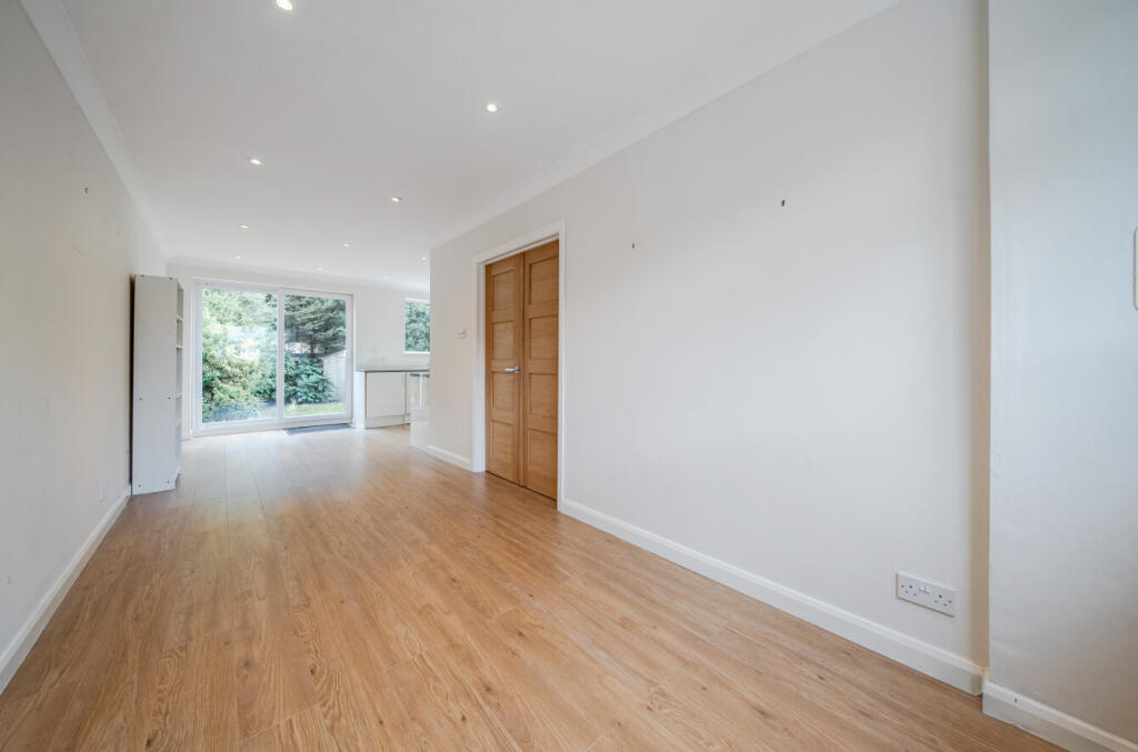 House in London, Burnt Ash, Chinbrook - View 4